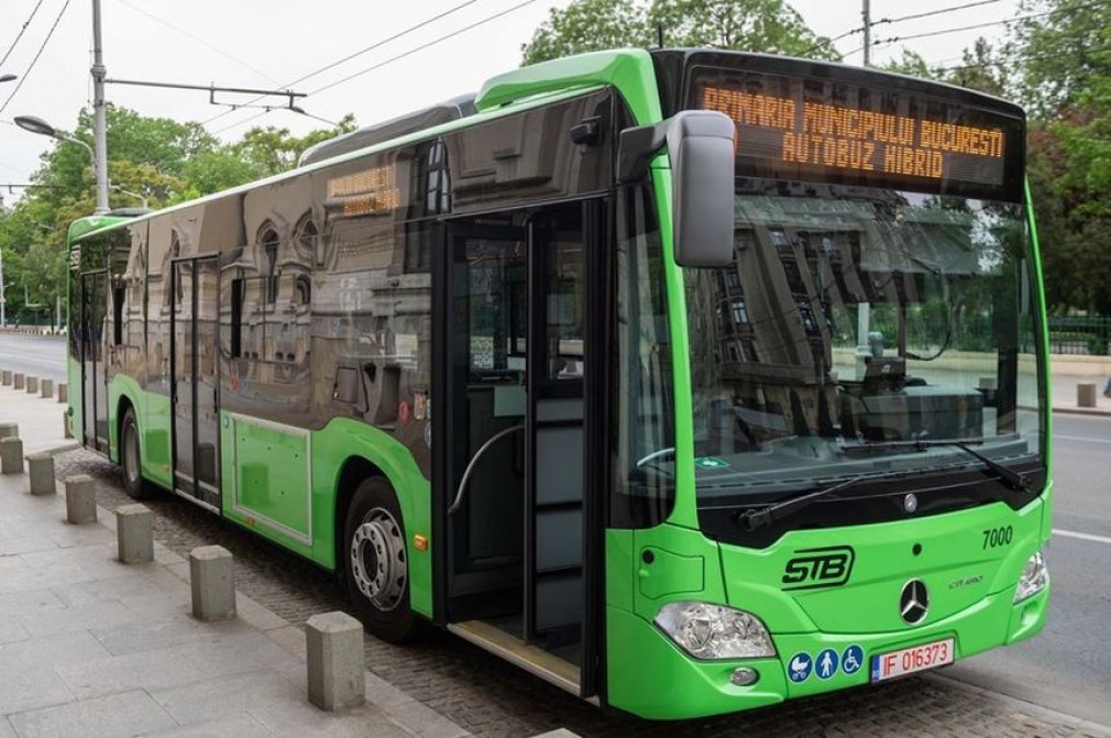 Primele opt autobuze hibrid Mercedes Citaro au intrat pe traseele din Bucureşti