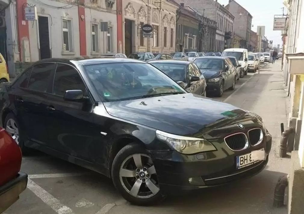 30.000 lei amendă pentru șoferii care filmează ilegalități în trafic și postează pe Internet