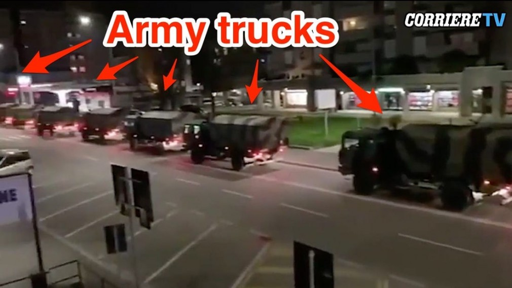 VIDEO. Camioane militare evacuează persoanele decedate în afara provinciei Bergamo care nu mai face față