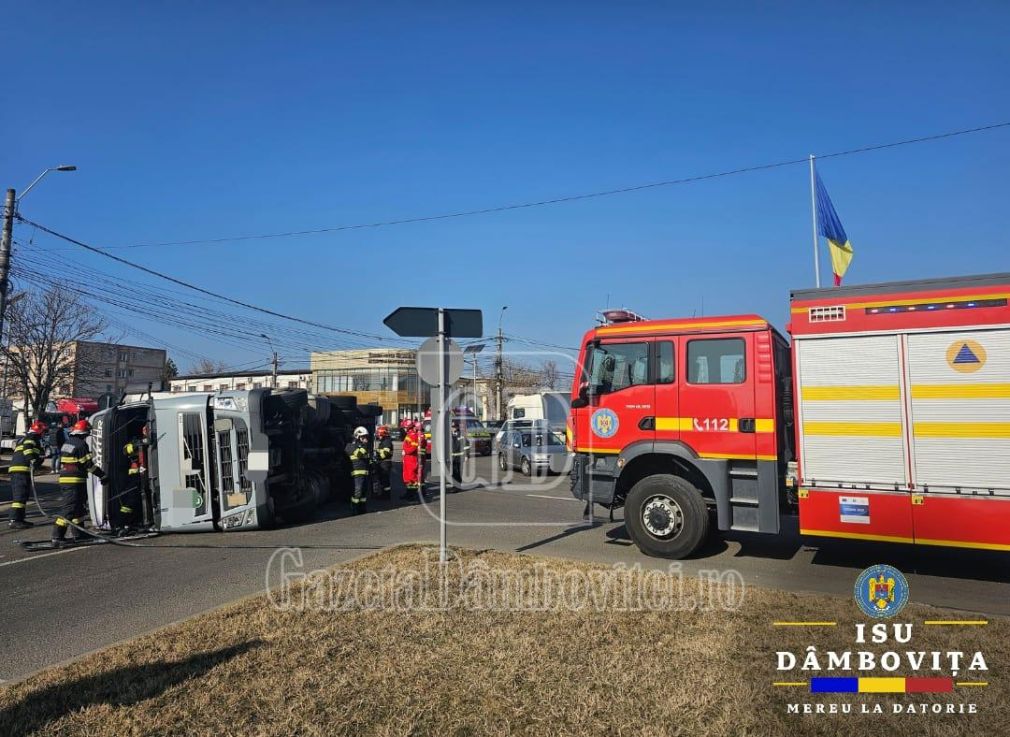 Un șofer polonez de camion s-a răsturnat la Târgoviște