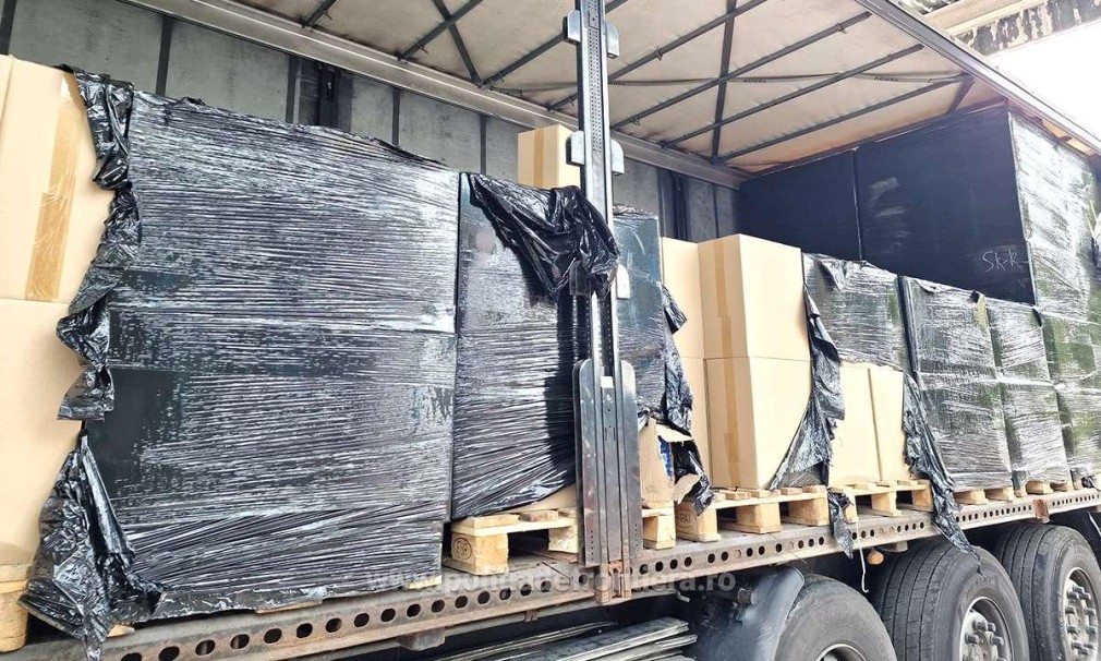 Țigări de contrabandă de 2 milioane de ero, găsite într-un camion