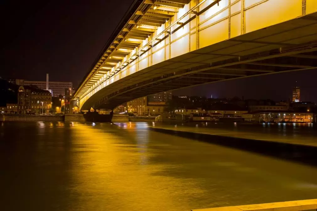 Guvernul României a făcut toate demersurile pentru realizarea proiectului de legătură rutieră Timişoara - Pančevo